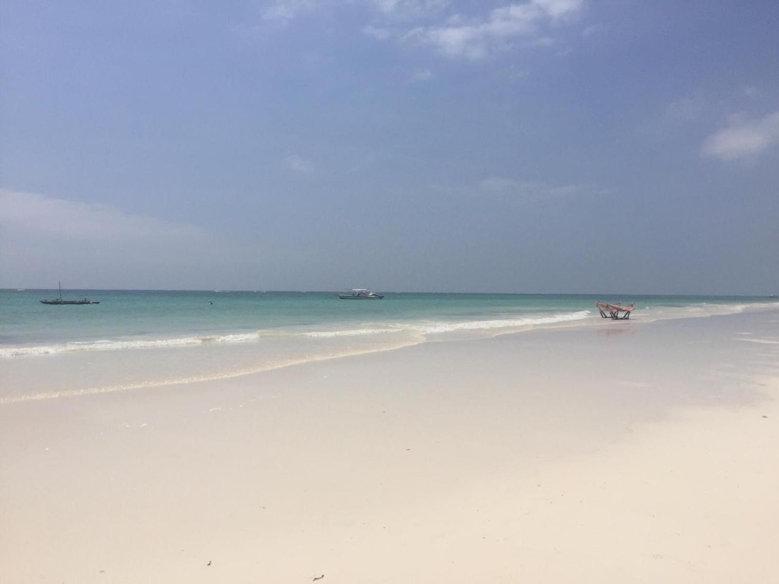 Aqua Resort Diani Beach Esterno foto