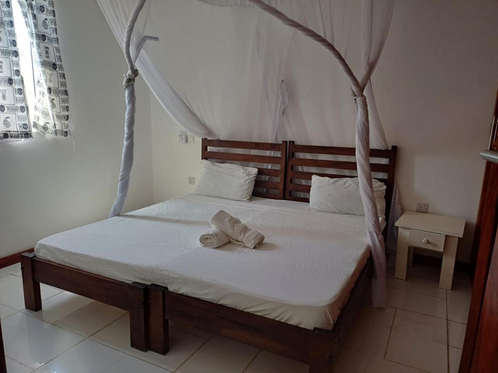 Aqua Resort Diani Beach Esterno foto